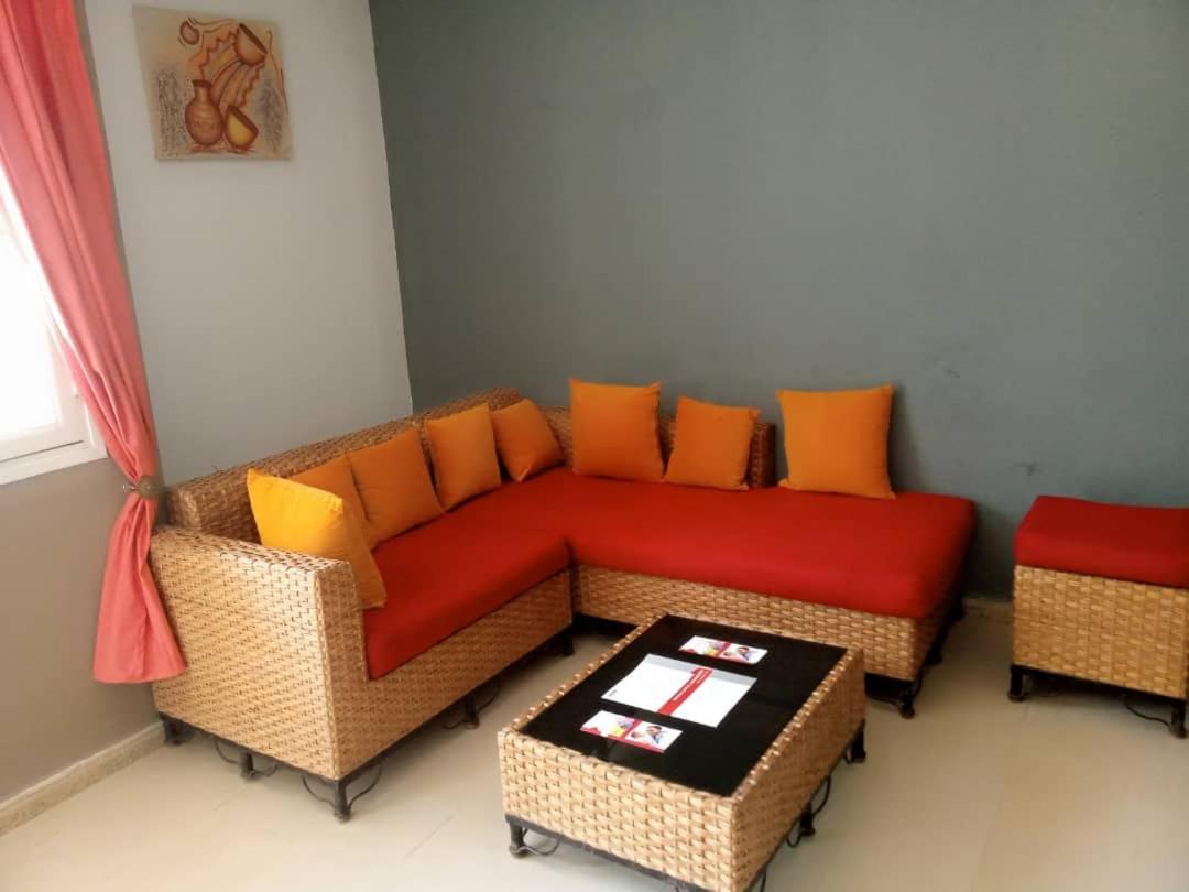 Residences Hotels Sejours Affaires Abidjan Exteriör bild