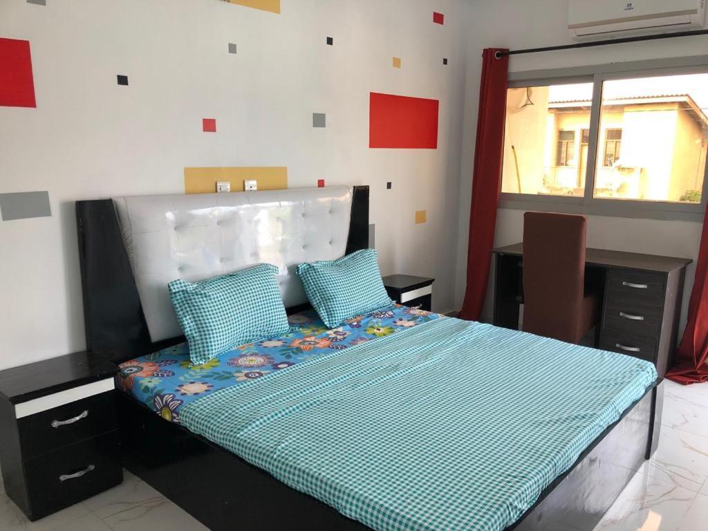 Residences Hotels Sejours Affaires Abidjan Exteriör bild