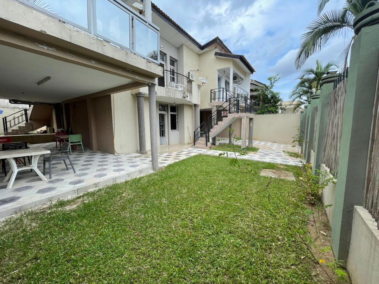 Residences Hotels Sejours Affaires Abidjan Exteriör bild